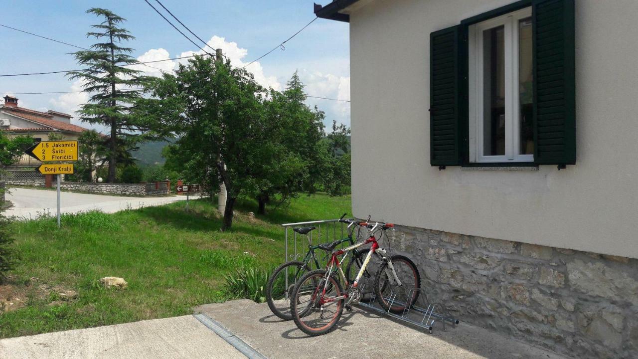 Villa Zwei Zedern Pićan Kültér fotó